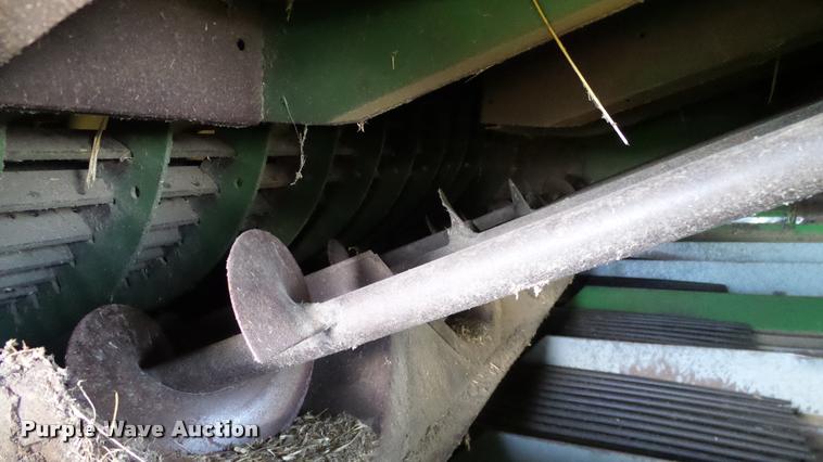 image for item DA6767 1995 John Deere 9600 combine