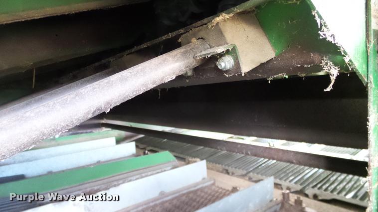 image for item DA6767 1995 John Deere 9600 combine