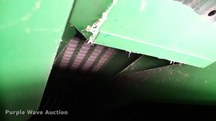 image for item DA6767 1995 John Deere 9600 combine