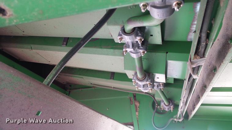 image for item DA6767 1995 John Deere 9600 combine