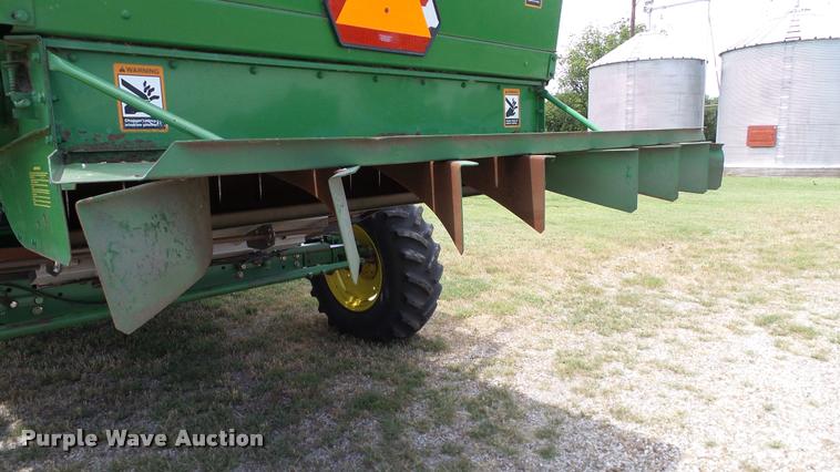 image for item DA6767 1995 John Deere 9600 combine