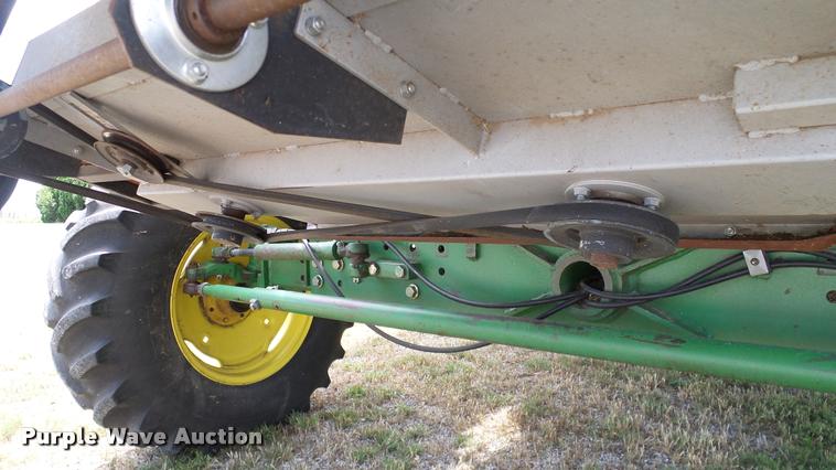 image for item DA6767 1995 John Deere 9600 combine