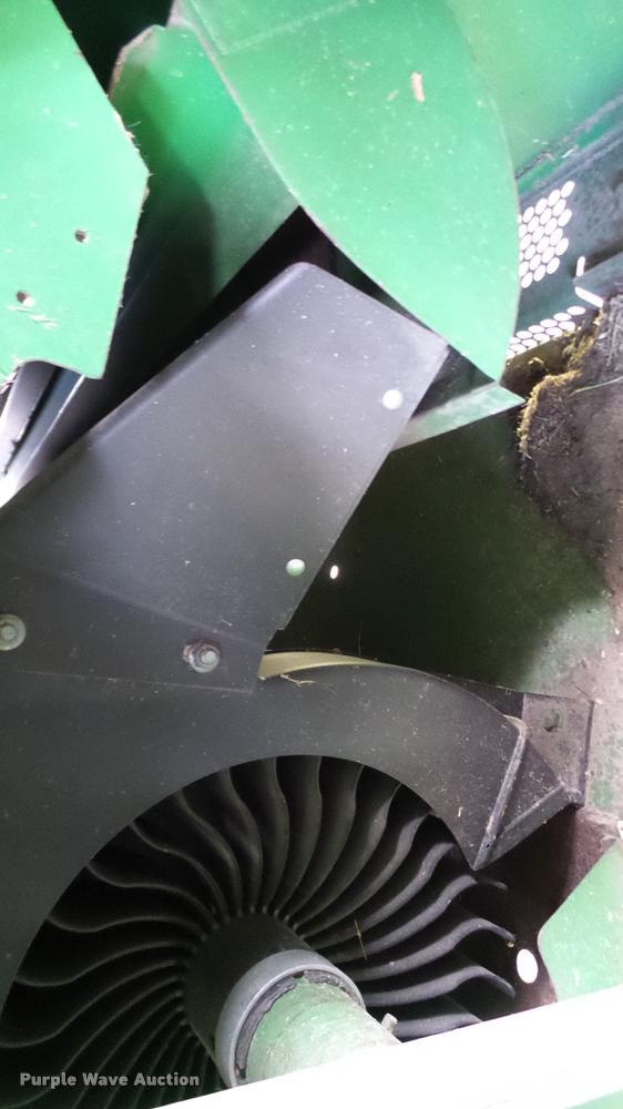 image for item DA6767 1995 John Deere 9600 combine