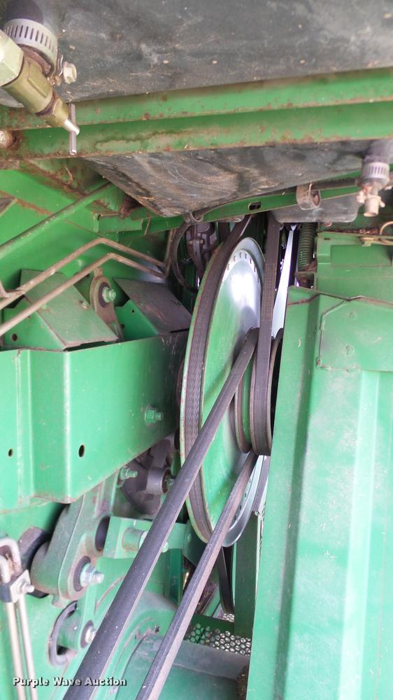 image for item DA6767 1995 John Deere 9600 combine