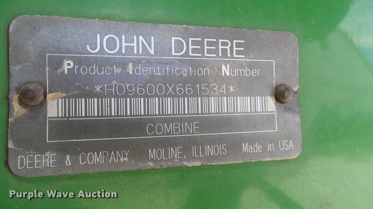 image for item DA6767 1995 John Deere 9600 combine