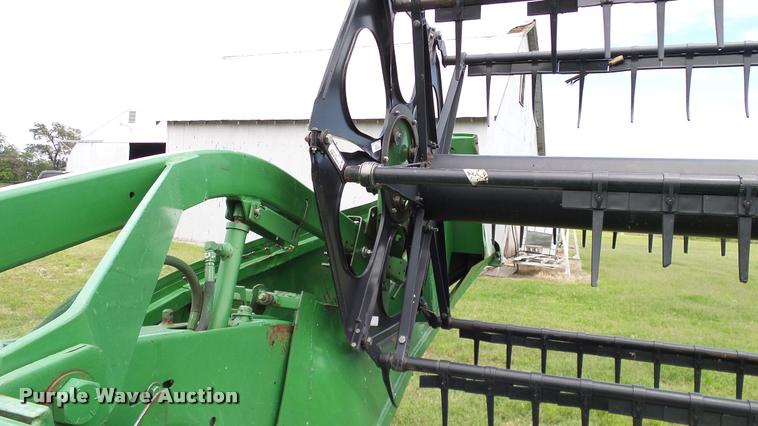 image for item DA6768 1992 John Deere 930 flex head