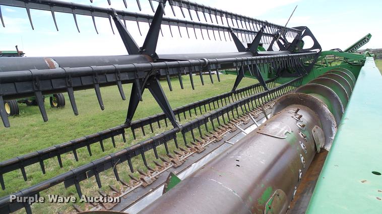 image for item DA6768 1992 John Deere 930 flex head