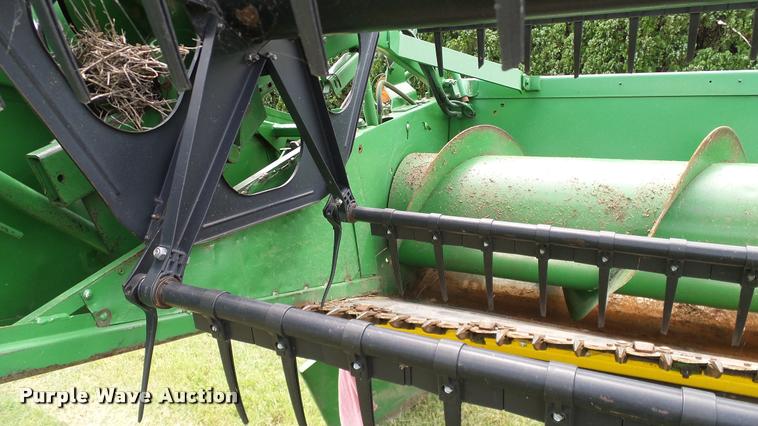 image for item DA6768 1992 John Deere 930 flex head