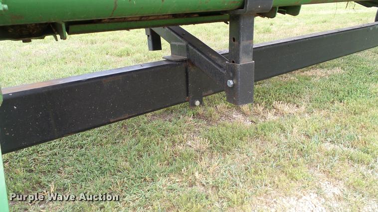 image for item DA6768 1992 John Deere 930 flex head