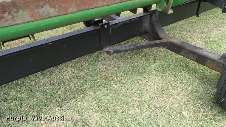 image for item DA6768 1992 John Deere 930 flex head