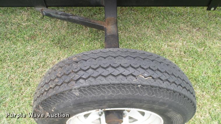 image for item DA6768 1992 John Deere 930 flex head