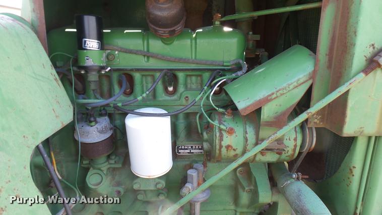 image for item DA7951 John Deere 215A self-propelled windrower