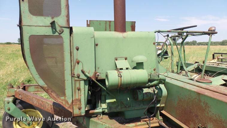 image for item DA7951 John Deere 215A self-propelled windrower