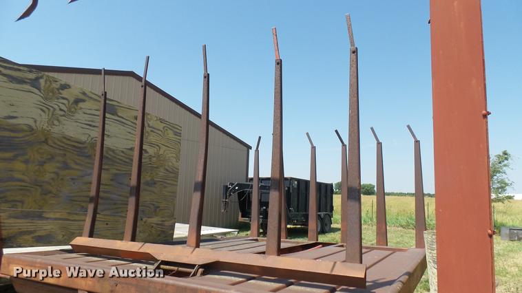 image for item DA7961 New Holland bale stacker