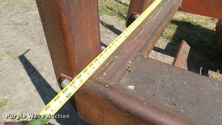 image for item DA7961 New Holland bale stacker