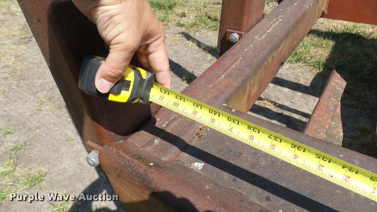 image for item DA7961 New Holland bale stacker