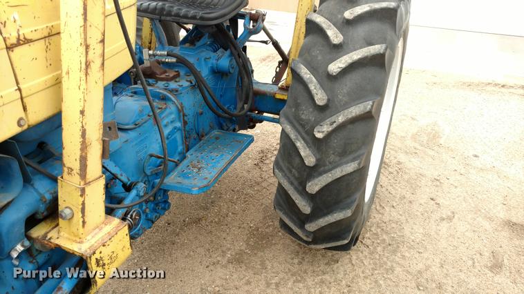 image for item DB0961 Ford 4110 tractor