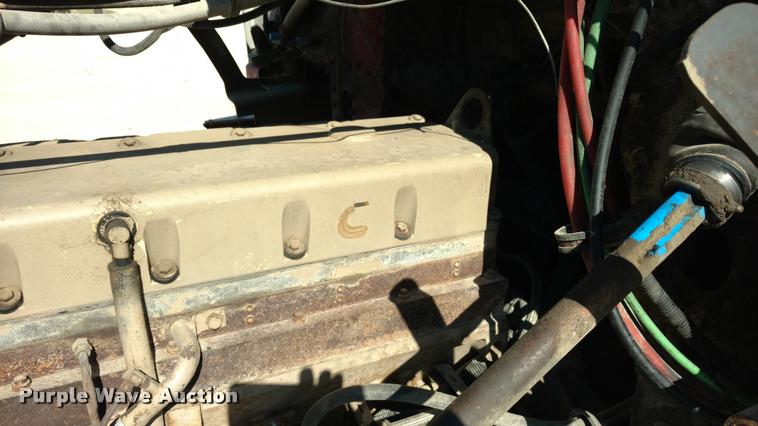 image for item DB0982 1990 Freightliner FLD semi truck