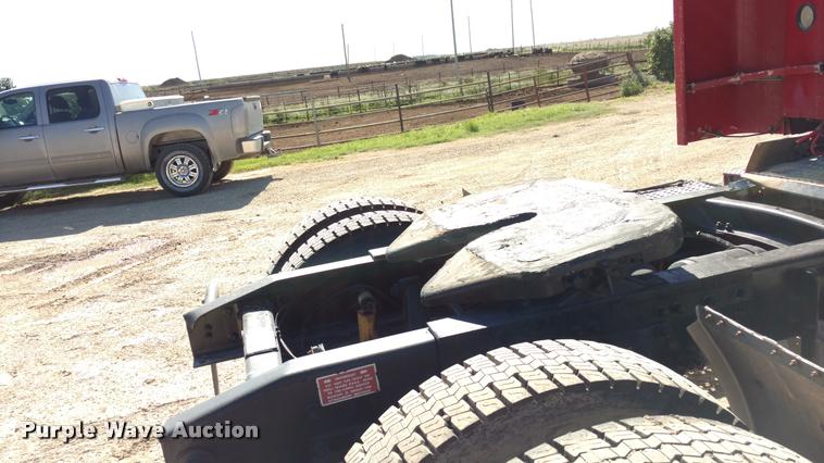 image for item DB0982 1990 Freightliner FLD semi truck