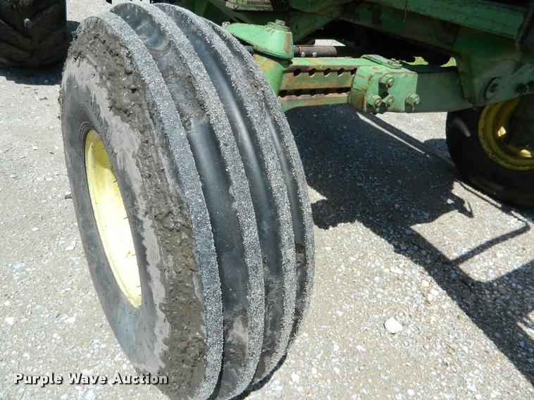 image for item DB1001 1974 John Deere 4630 tractor