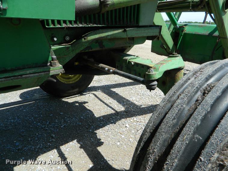 image for item DB1001 1974 John Deere 4630 tractor