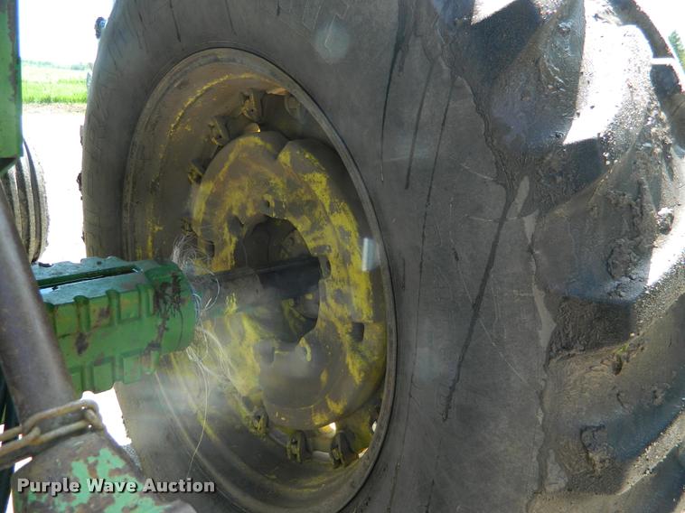 image for item DB1001 1974 John Deere 4630 tractor