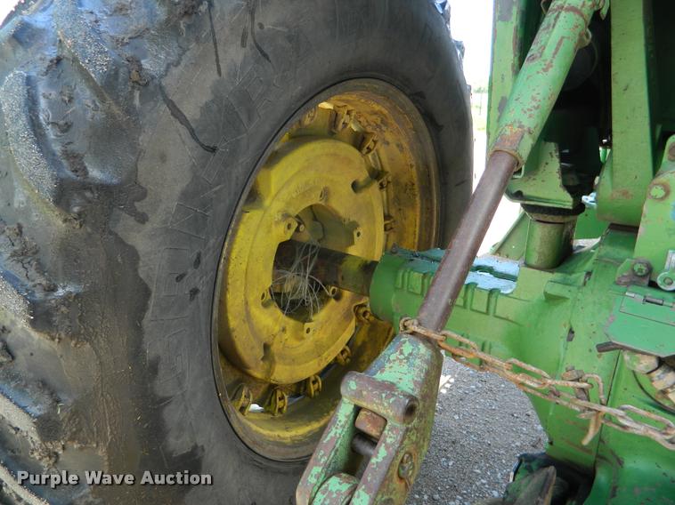 image for item DB1001 1974 John Deere 4630 tractor
