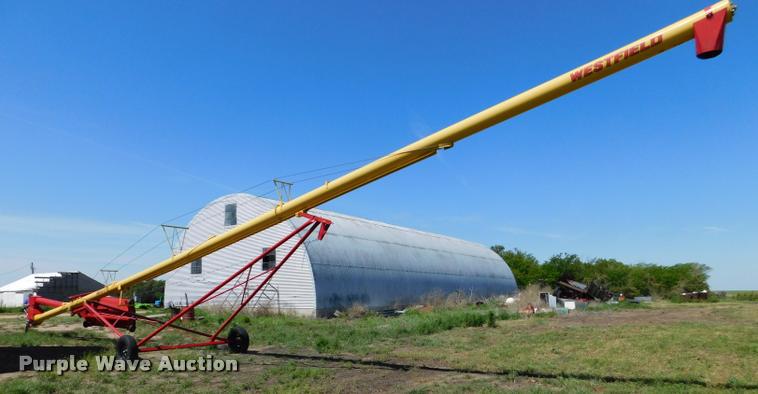 image for item DB1021 Westfield MK100-71 grain auger