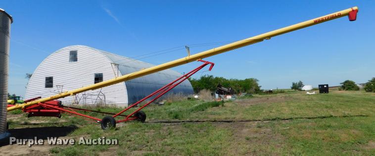 image for item DB1021 Westfield MK100-71 grain auger