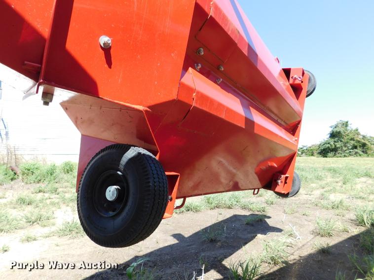 image for item DB1021 Westfield MK100-71 grain auger