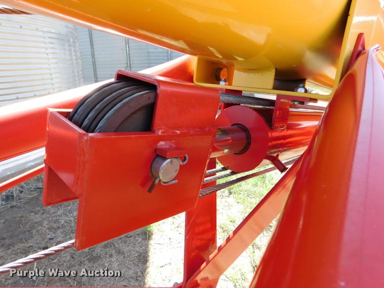 image for item DB1021 Westfield MK100-71 grain auger