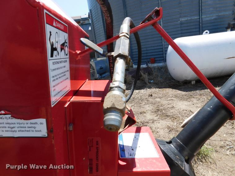 image for item DB1021 Westfield MK100-71 grain auger