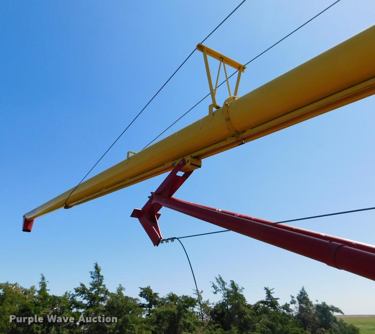 image for item DB1021 Westfield MK100-71 grain auger