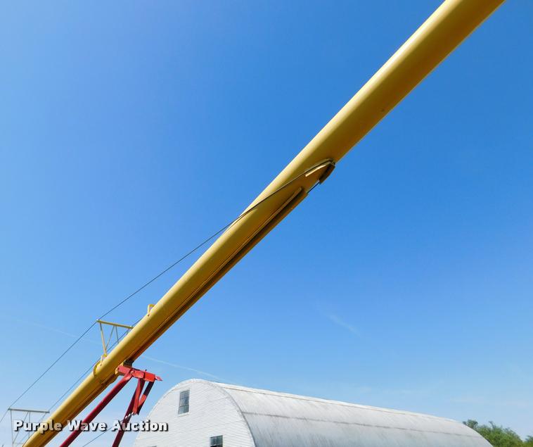 image for item DB1021 Westfield MK100-71 grain auger