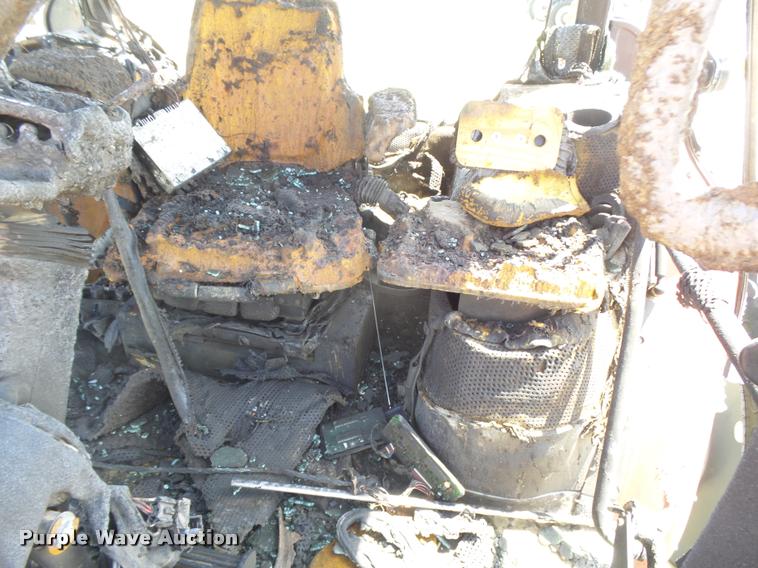 image for item DB2581 1999 Case IH MX240 MFWD tractor