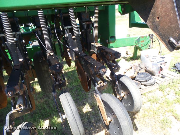 image for item DB2596 Great Plains 25NT24 grain drill