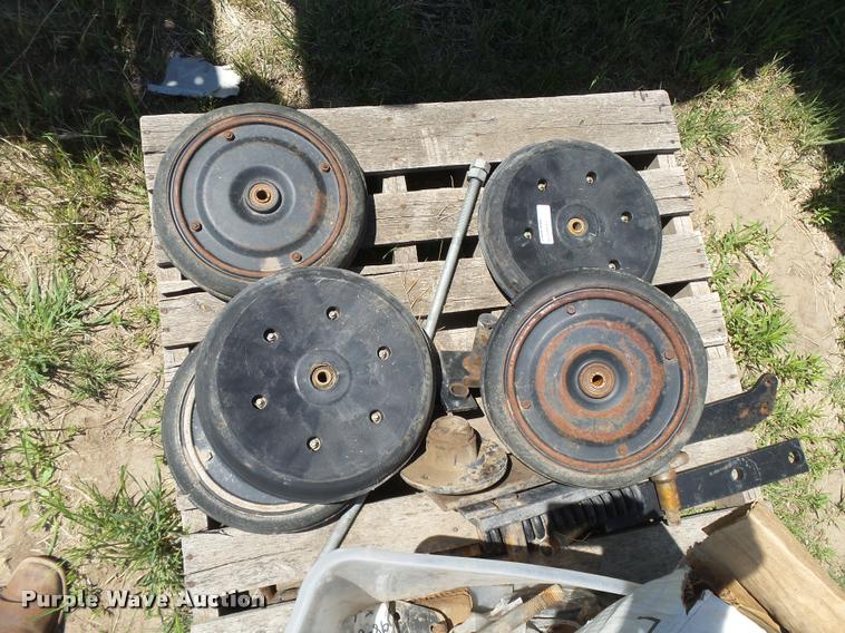 image for item DB2596 Great Plains 25NT24 grain drill