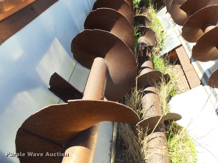 image for item DB2607 Oswalt 3840 feed box