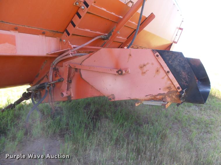 image for item DB2607 Oswalt 3840 feed box