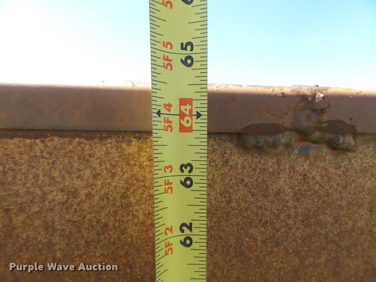 image for item DB2607 Oswalt 3840 feed box