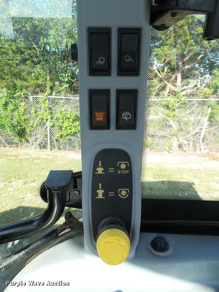 image for item DB4746 2012 New Holland T5070 MFWD tractor