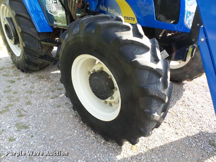 image for item DB4746 2012 New Holland T5070 MFWD tractor