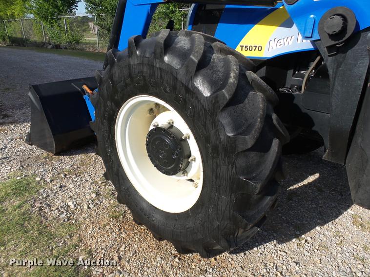 image for item DB4746 2012 New Holland T5070 MFWD tractor
