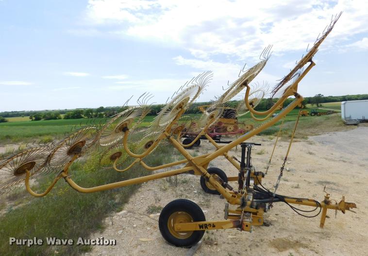 image for item DB9482 Vermeer WR24 hay rake