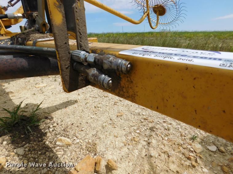 image for item DB9482 Vermeer WR24 hay rake