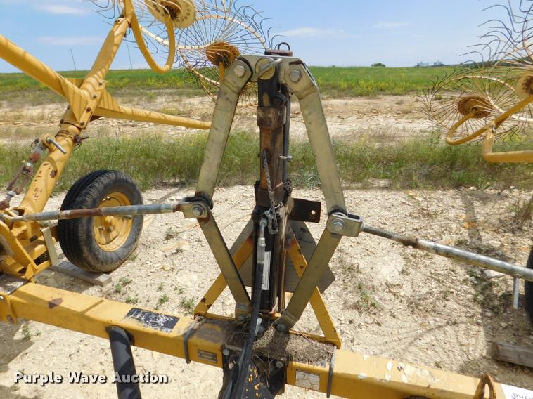 image for item DB9482 Vermeer WR24 hay rake