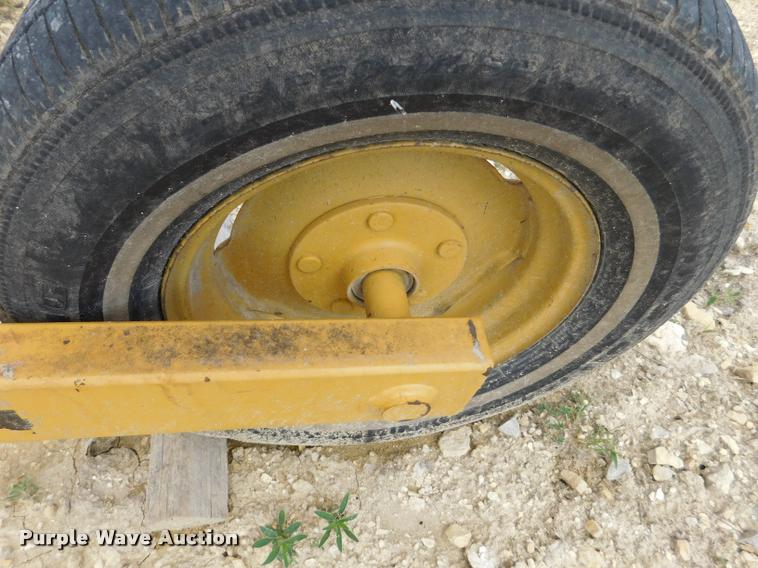 image for item DB9482 Vermeer WR24 hay rake