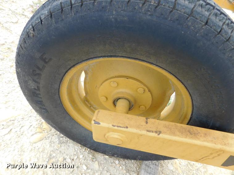 image for item DB9482 Vermeer WR24 hay rake