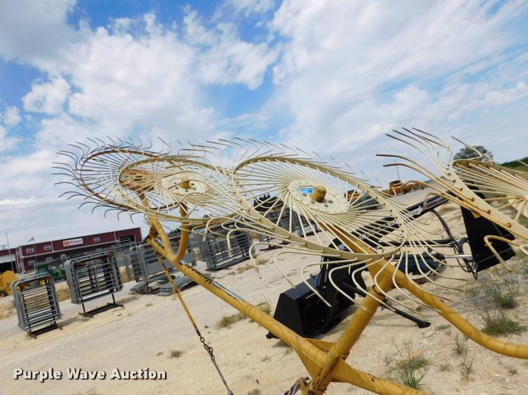 image for item DB9482 Vermeer WR24 hay rake