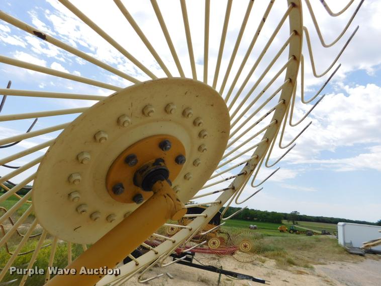 image for item DB9482 Vermeer WR24 hay rake